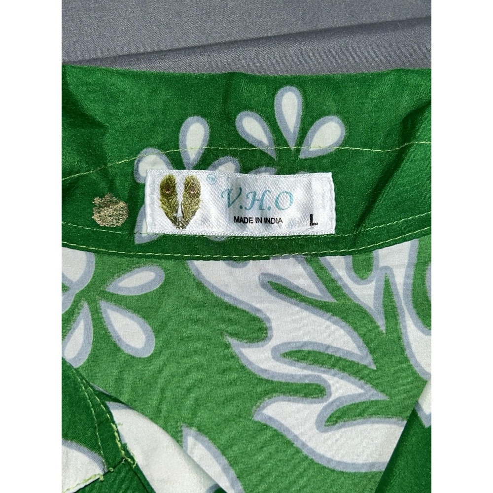 V.H.O Shirt Mens L Green Floral Hawaiian Cotton Short Sleeve Button Up Casual - Picture 2 of 6